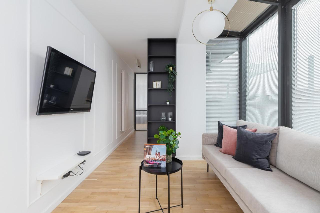 Politechnika Krakowska Apartment By Renters Prestige Exterior photo